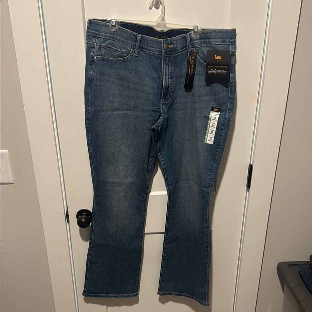 Lee Women’s Bootcut Jeans